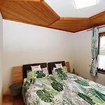 In Den Weinbergen *